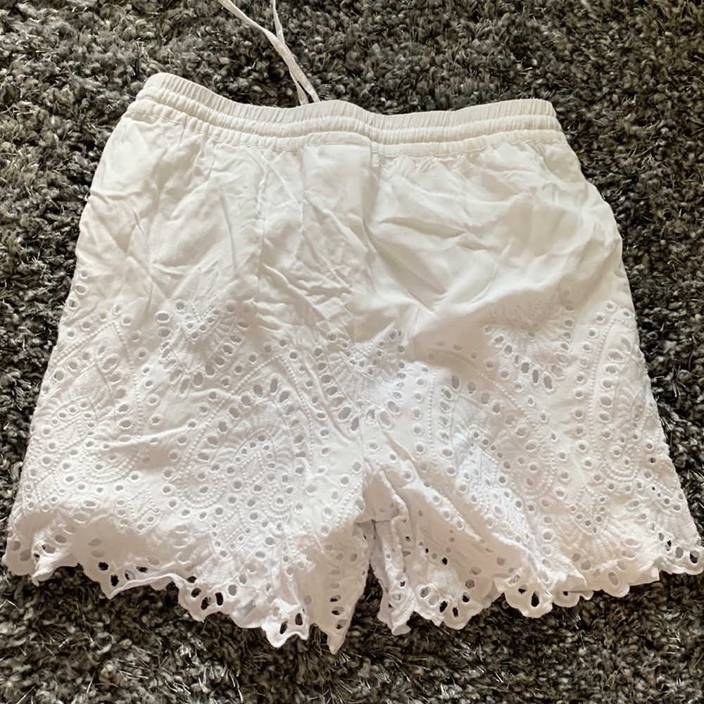 Lace Drawstring Shorts - Picture 2 of 3